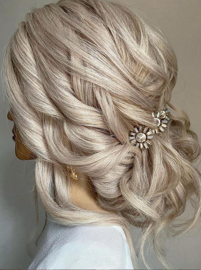 waterfall Bridesmaid hairstyle 2021