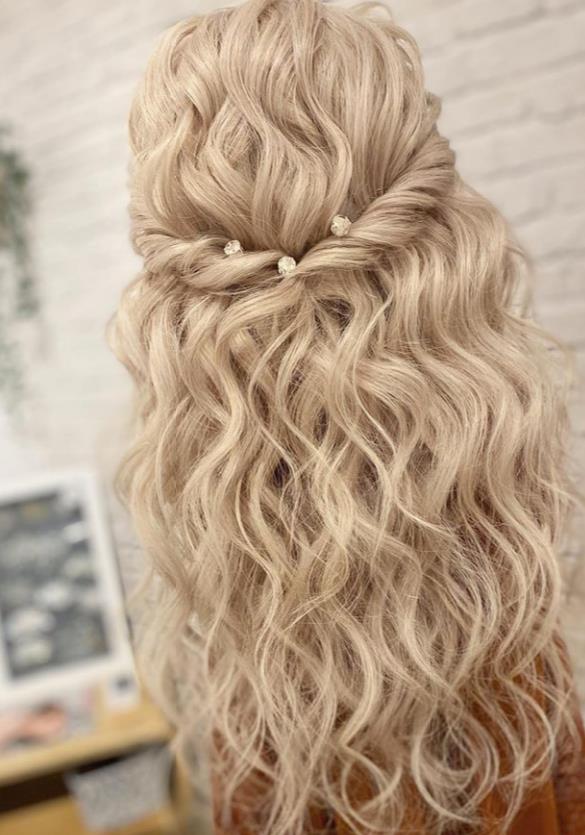 waterfall Bridesmaid hairstyle 2021