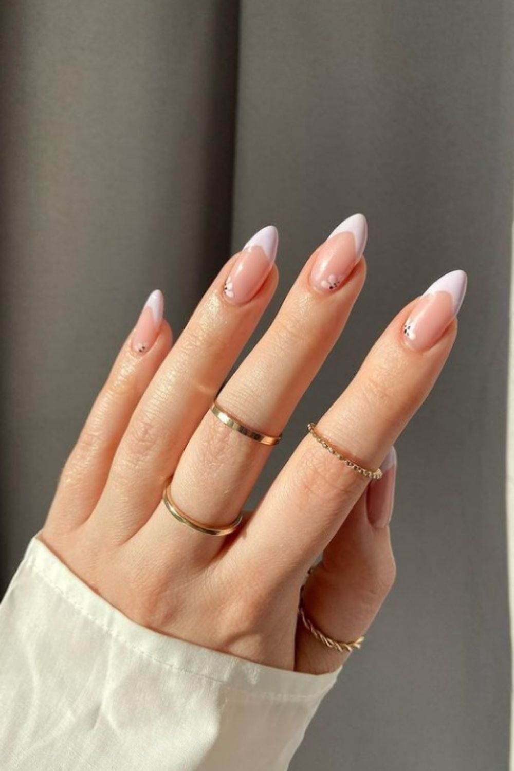  Best Trendy Almond Nails To Try In These Summer!