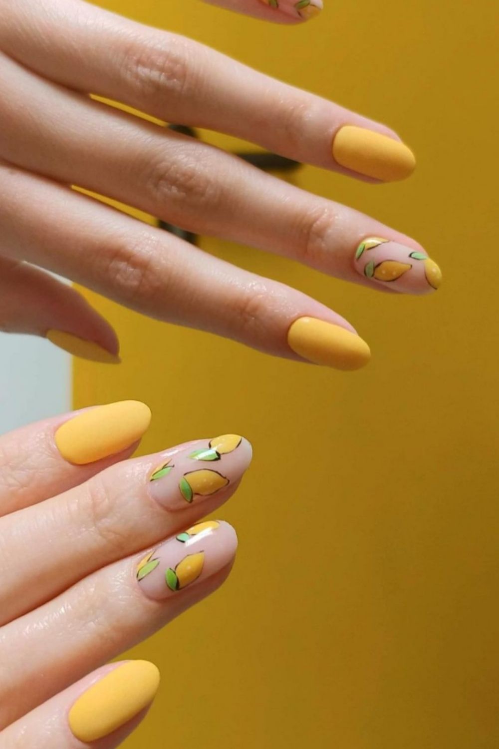 Cute summer nails are trendy in the summer holiday 