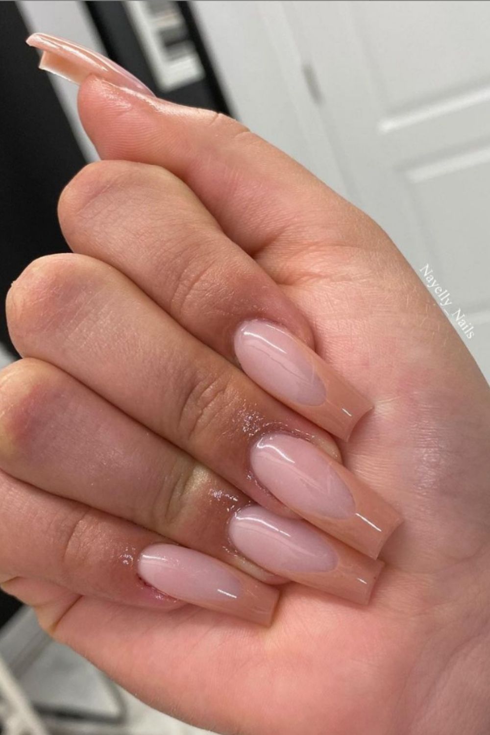 Classy Nude Ombre Nails For You To Love In Summer!