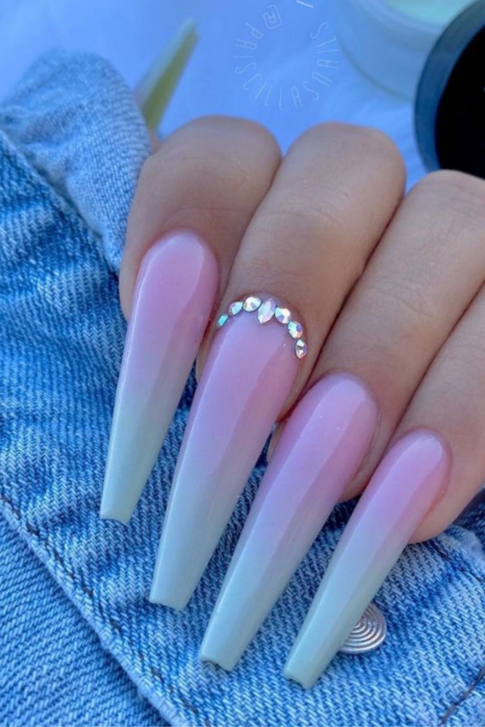 Classy Nude Ombre Nails For You To Love In Summer!