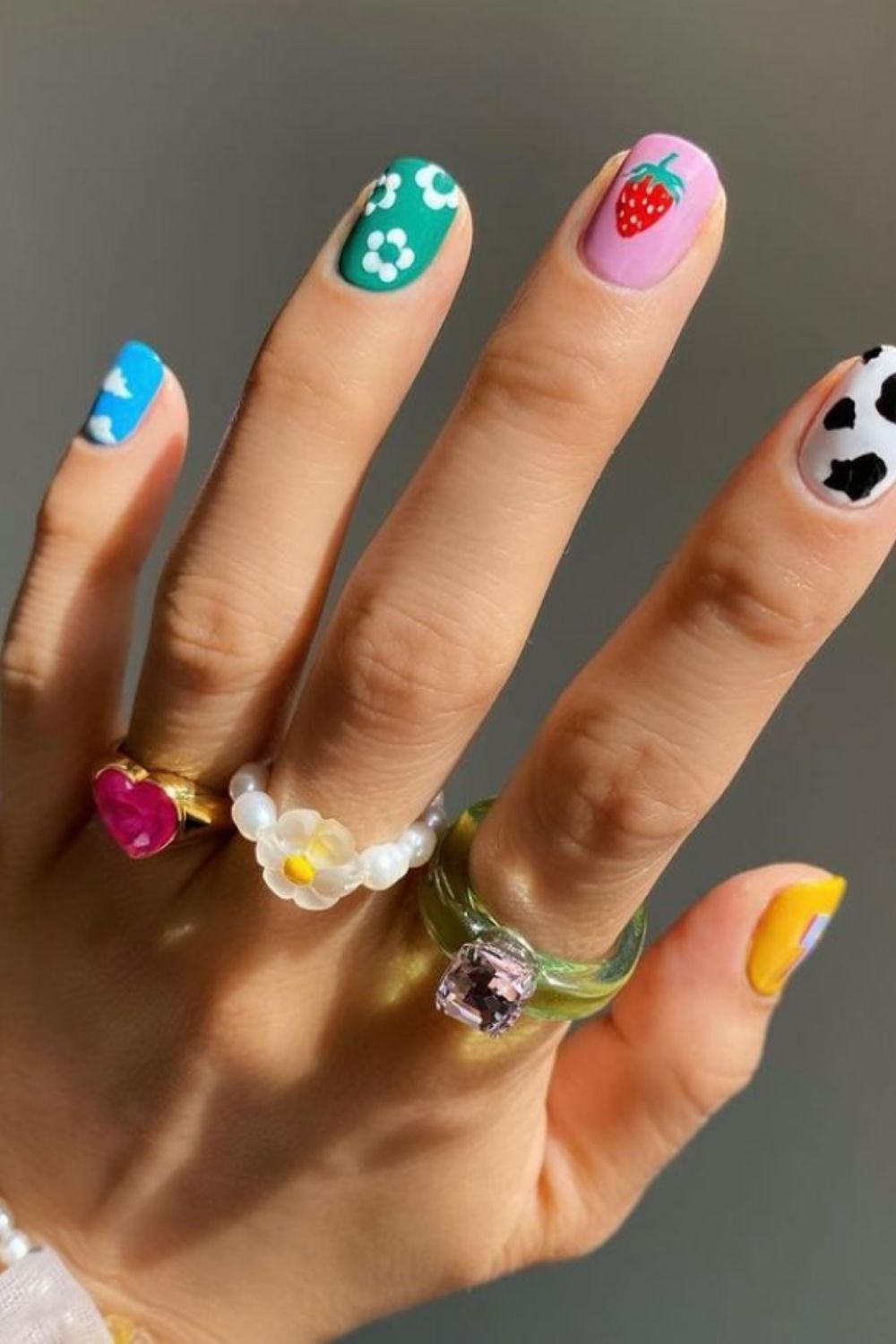 35 Pretty summer nail designs 2021