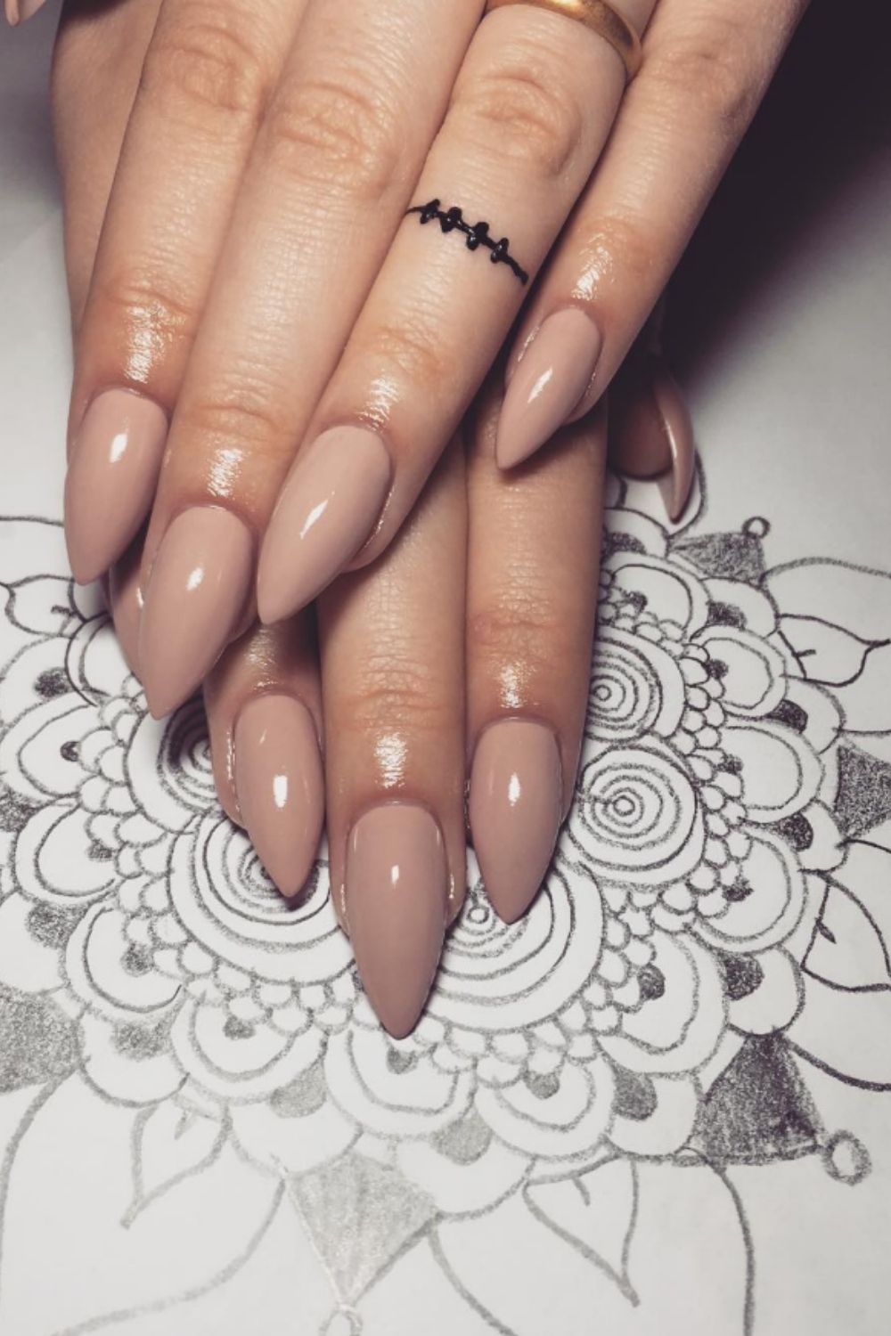 35+ Summer trend of nude almond nails for your new nails ideas 