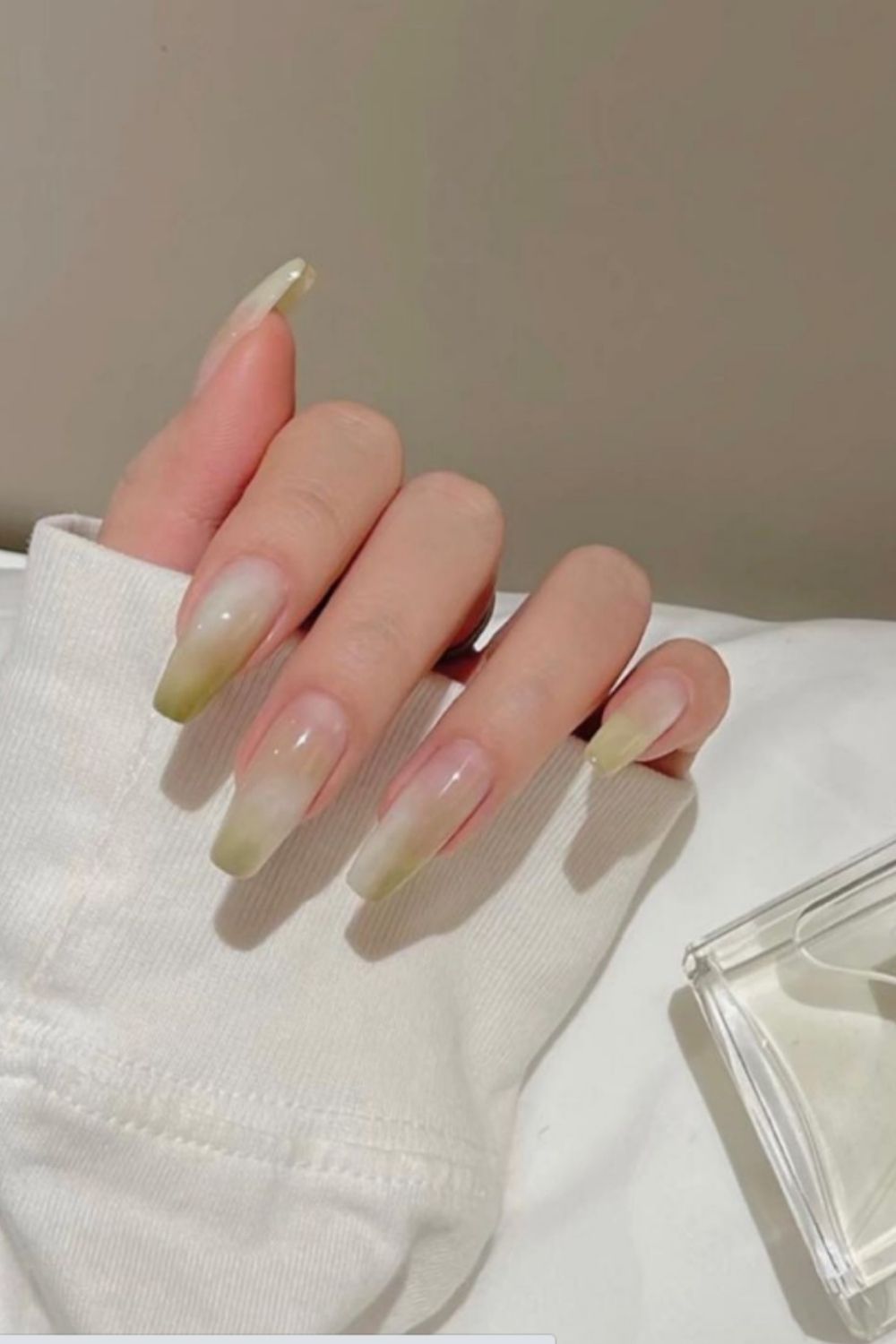 Classy Nude Ombre Nails For You To Love In Summer!