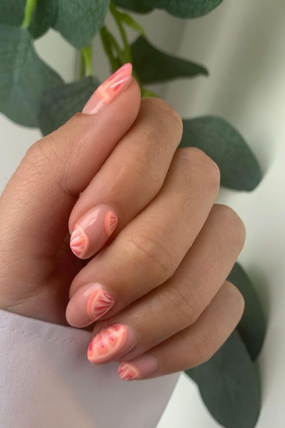 Cute summer nails are trendy in the summer holiday 