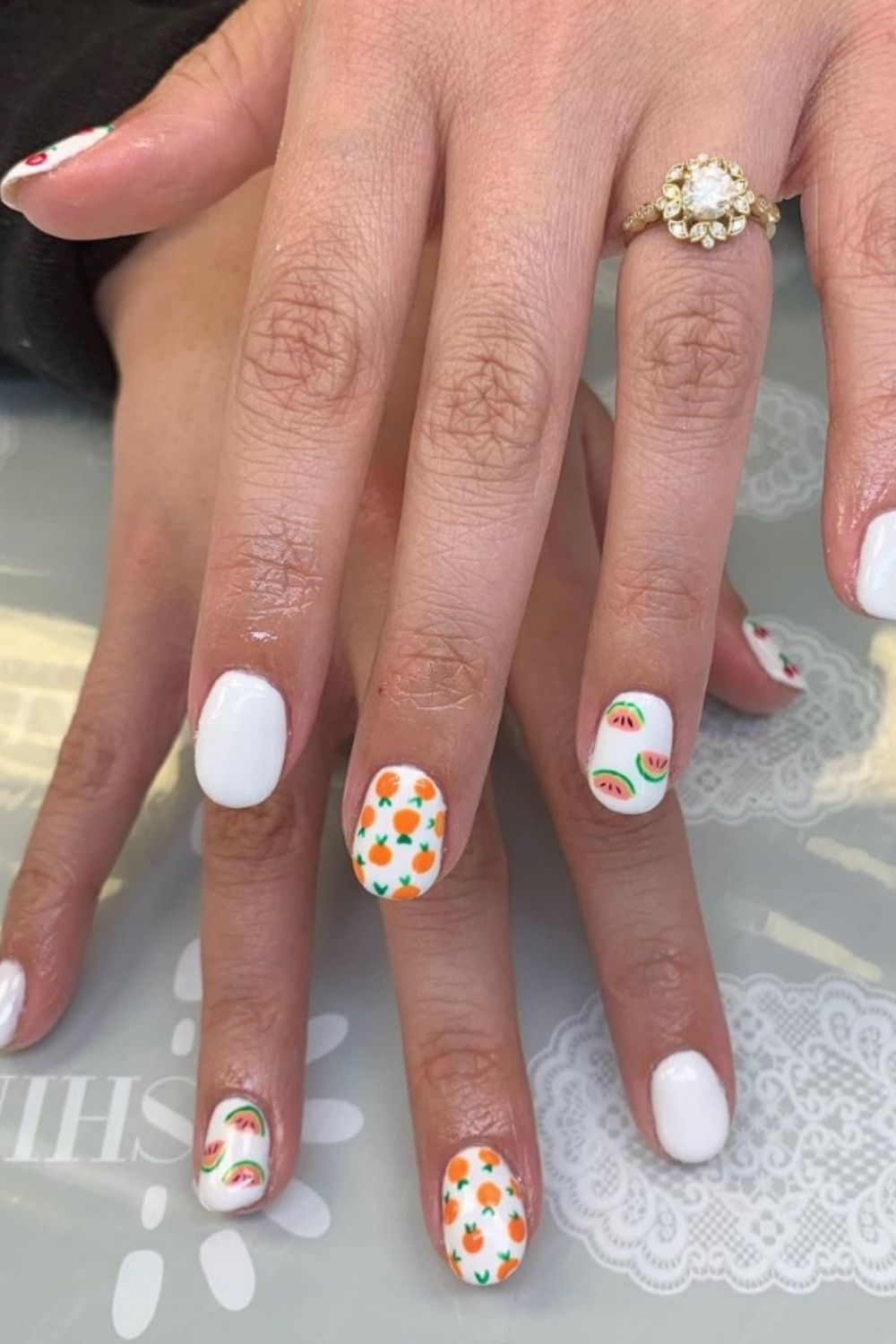 Cute summer nails are trendy in the summer holiday 