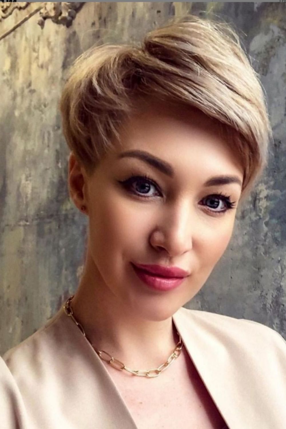 How to style very short pixie haircut for Cool girls 2021？