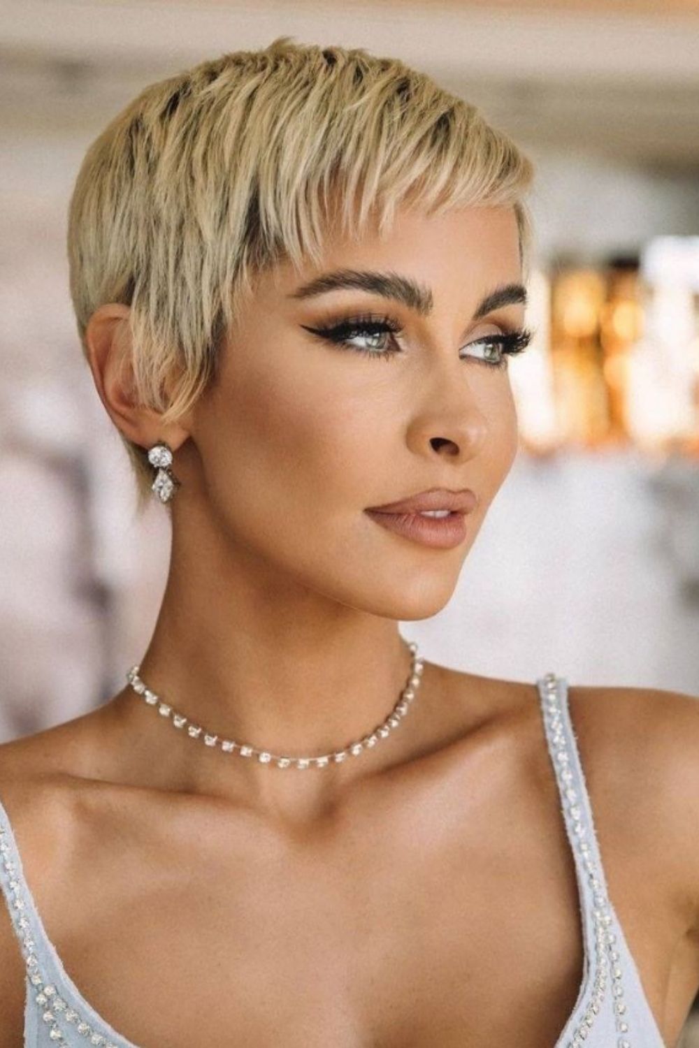 How to style very short pixie haircut for Cool girls 2021？