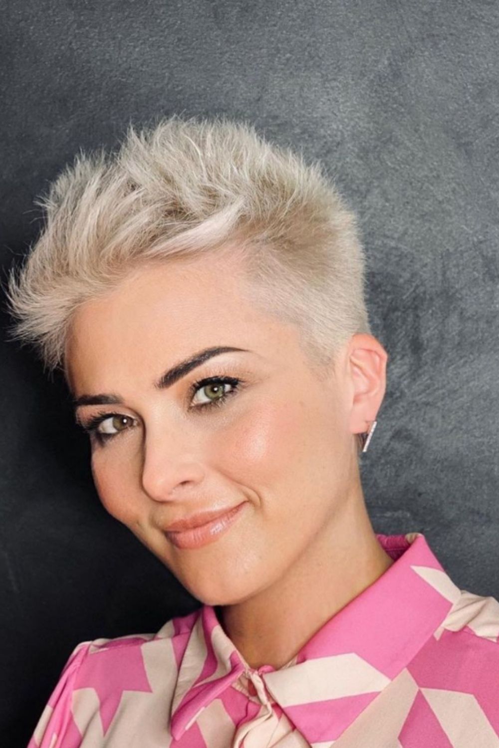 How to style very short pixie haircut for Cool girls 2021？