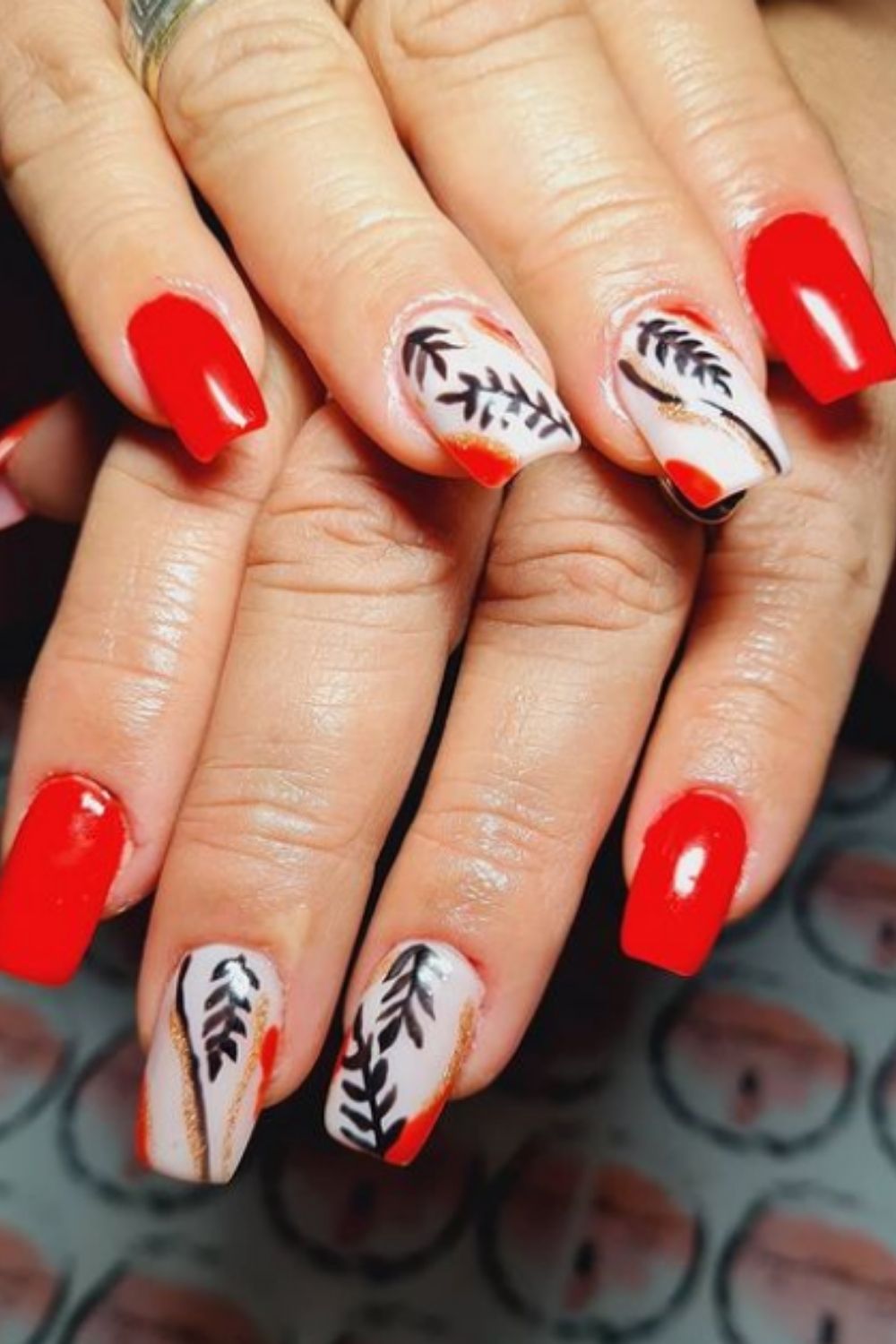 30+ Chic nature-inspired nail art to try in summer 2021