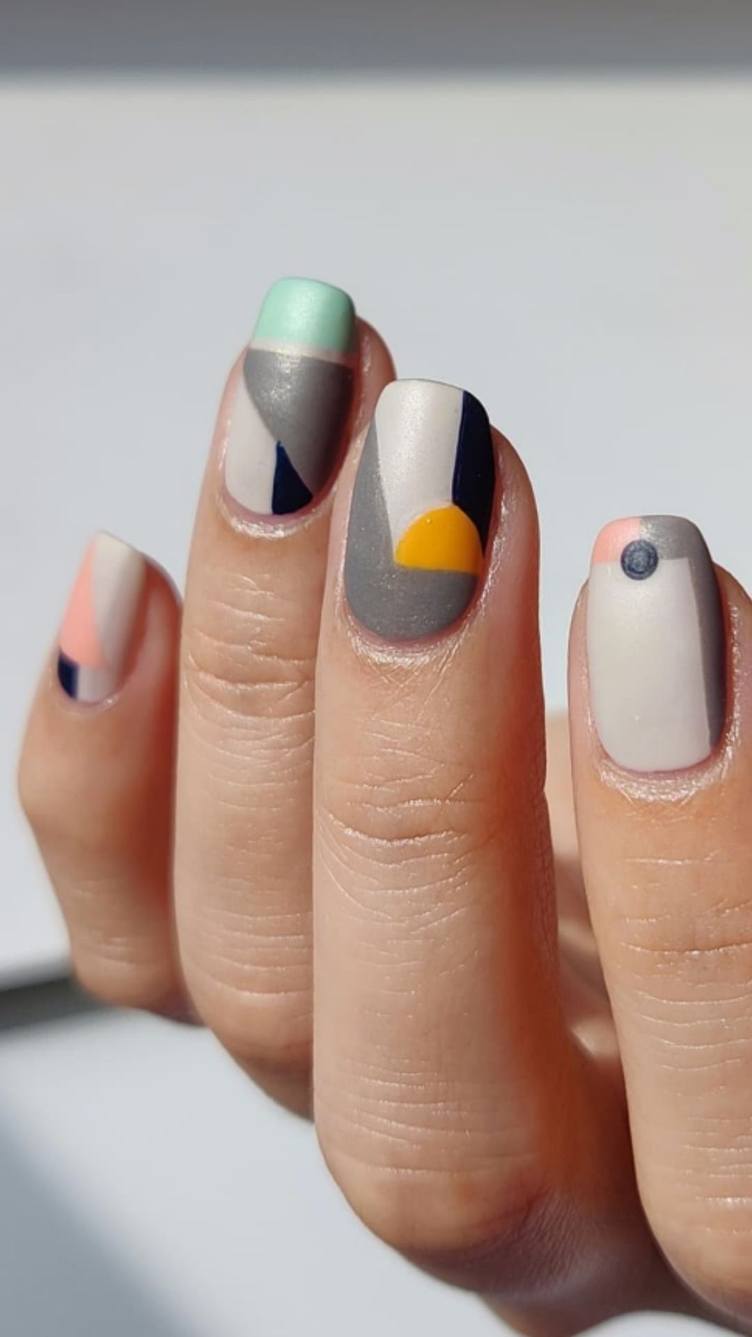 30+ Awesome aesthetic nails to inspire your 2021 nail designs