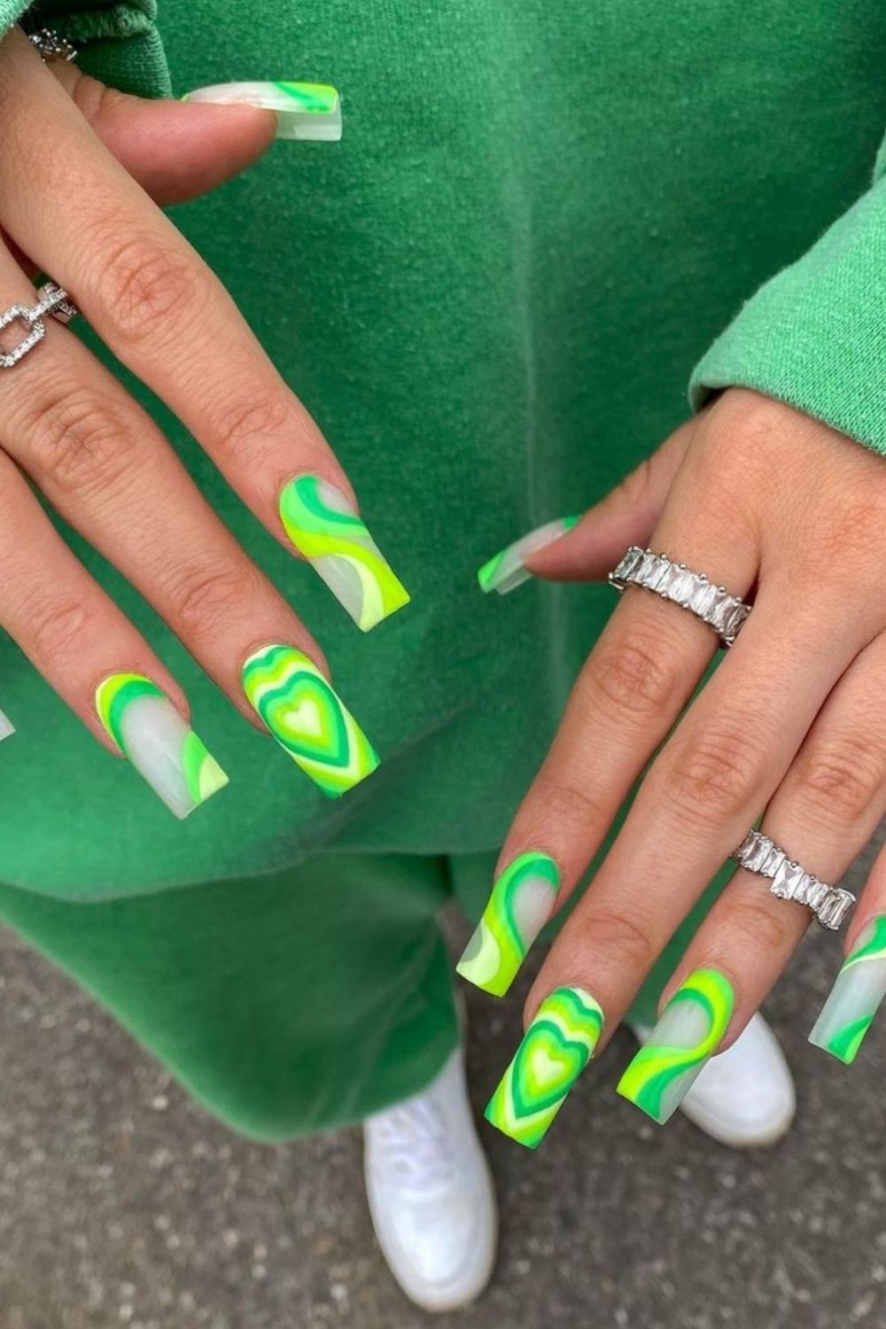 30 Trendy Green Nail Polish Designed for Summer 2021