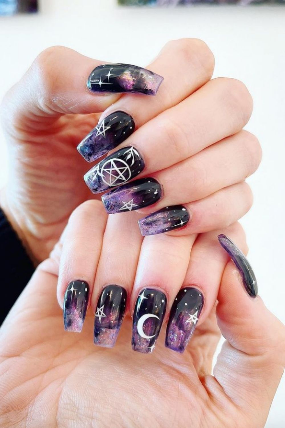 35 Awesome black nails to try in your next nail designs