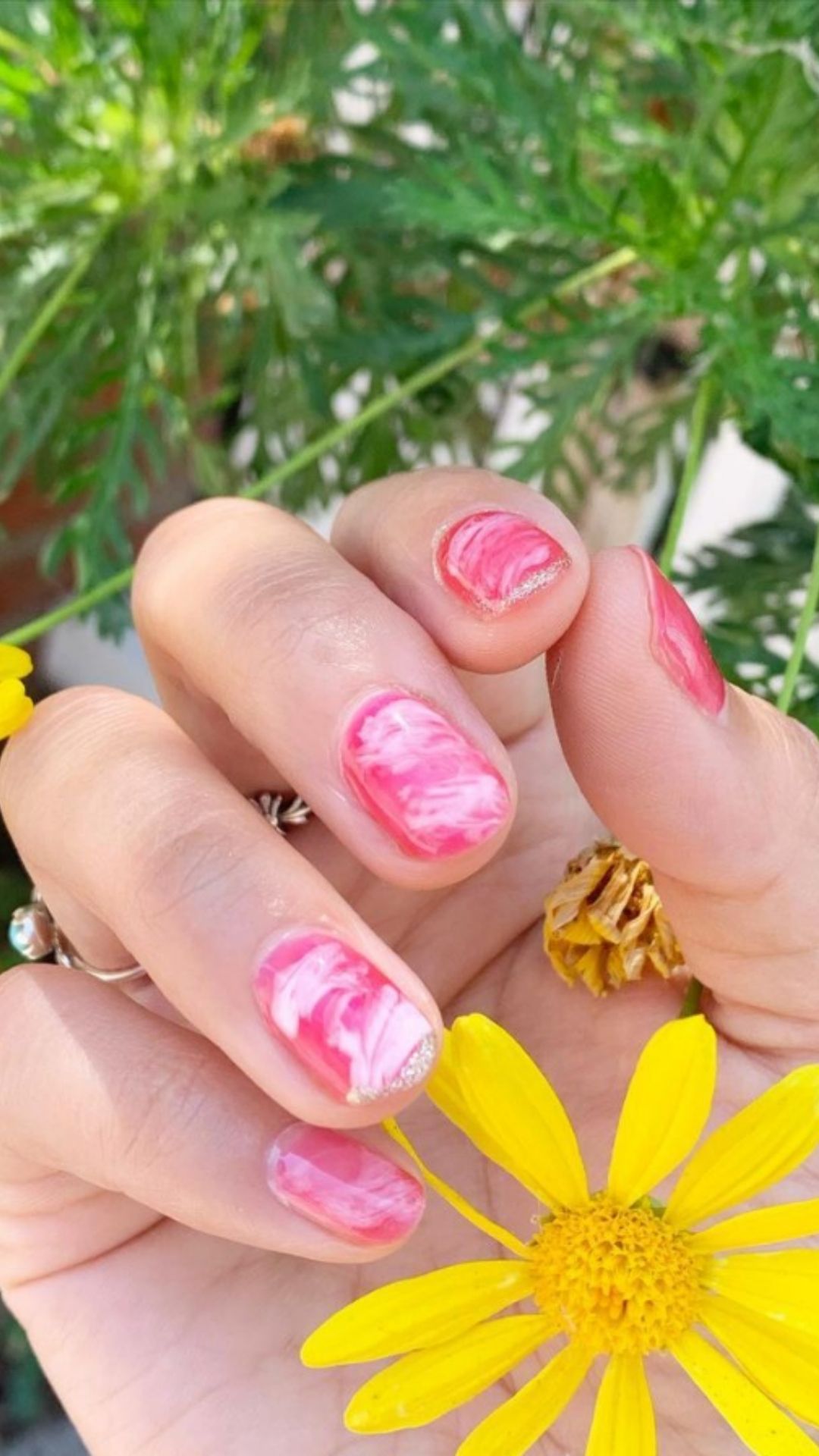 30+ Awesome aesthetic nails to inspire your 2021 nail designs