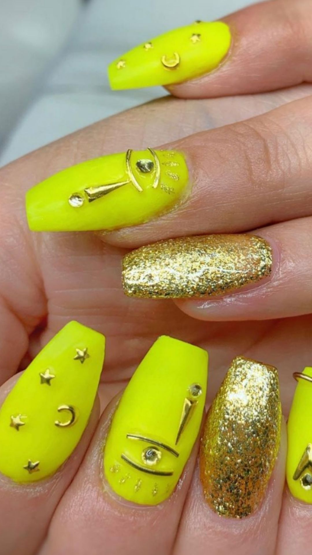 Neon yellow nails | Neon Yellow Nails and Ideas for falls 2021