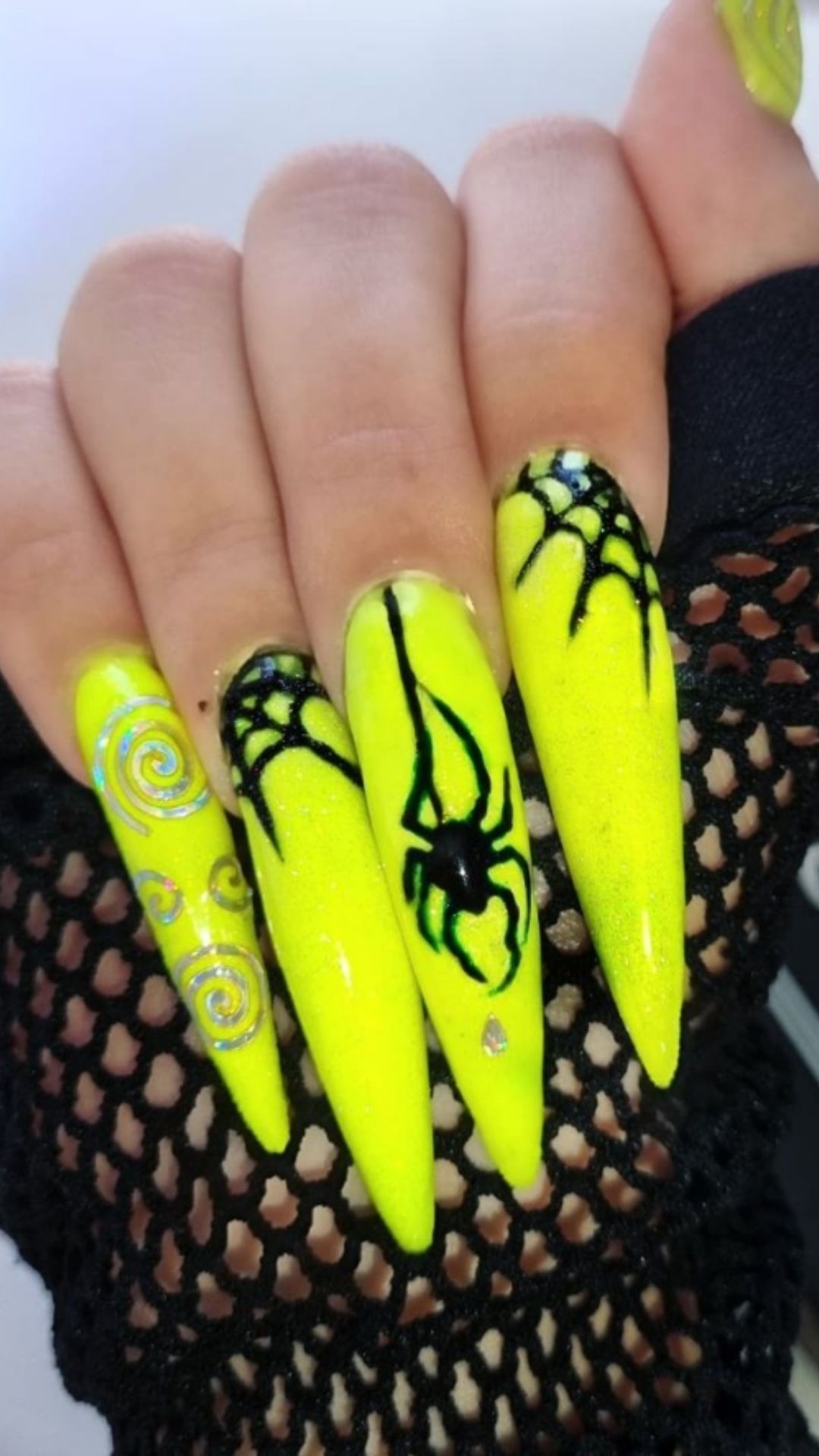 Neon yellow nails | Neon Yellow Nails and Ideas for falls 2021