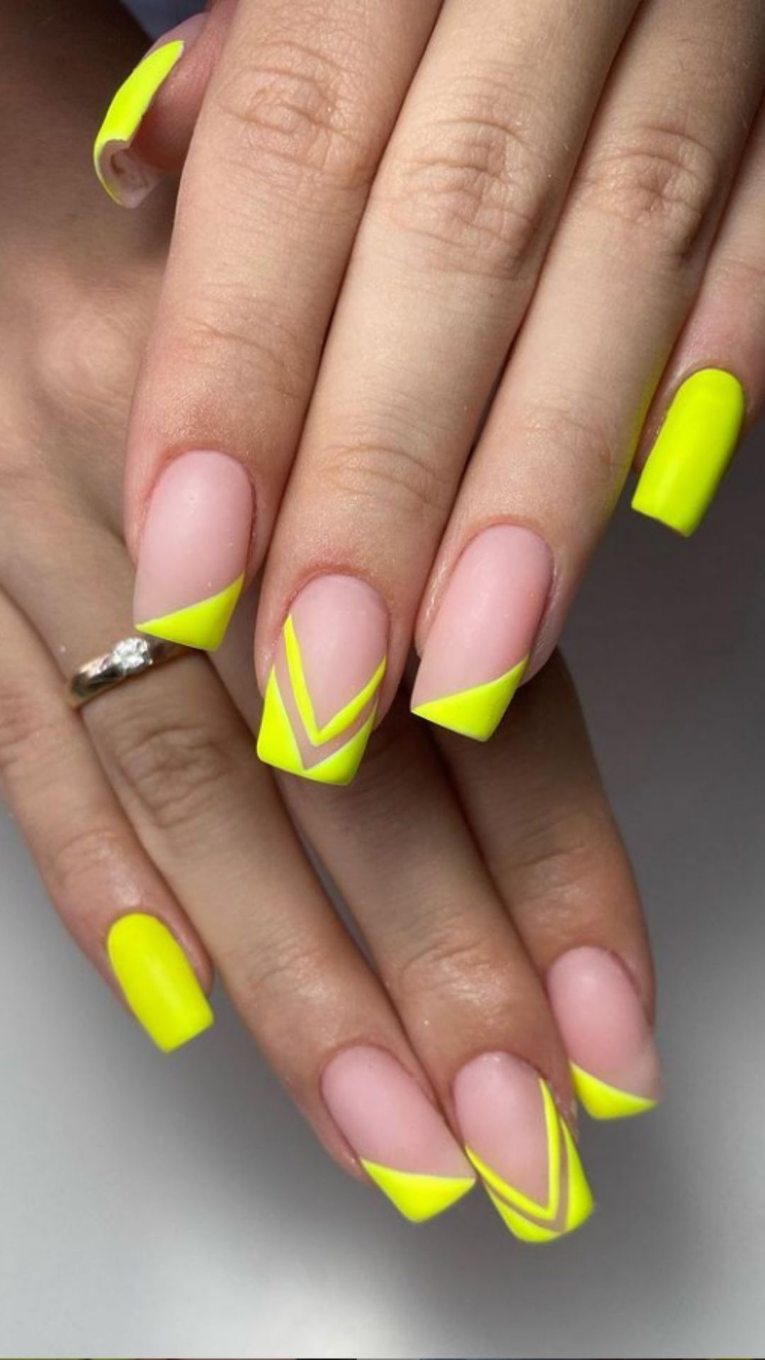 Neon yellow nails | Neon Yellow Nails and Ideas for falls 2021