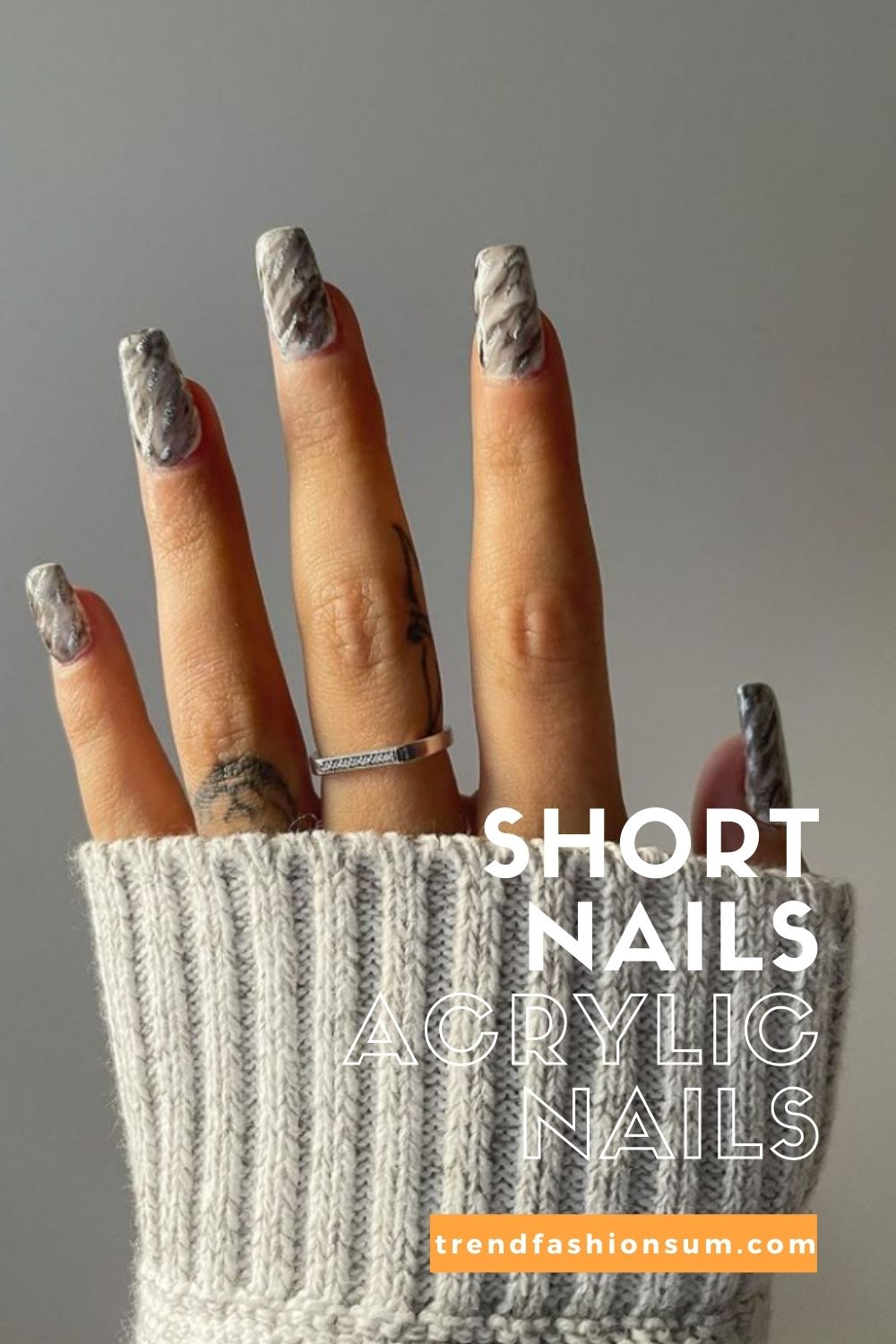 38 Chic Short Acrylic Nails and pretty nail art designs