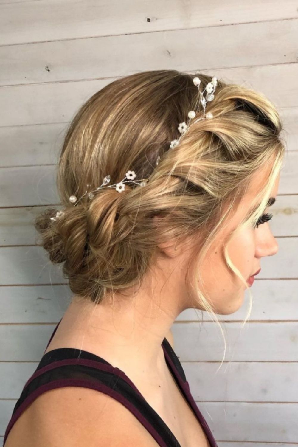 33 Different homecoming hairstyles for short hair 2021