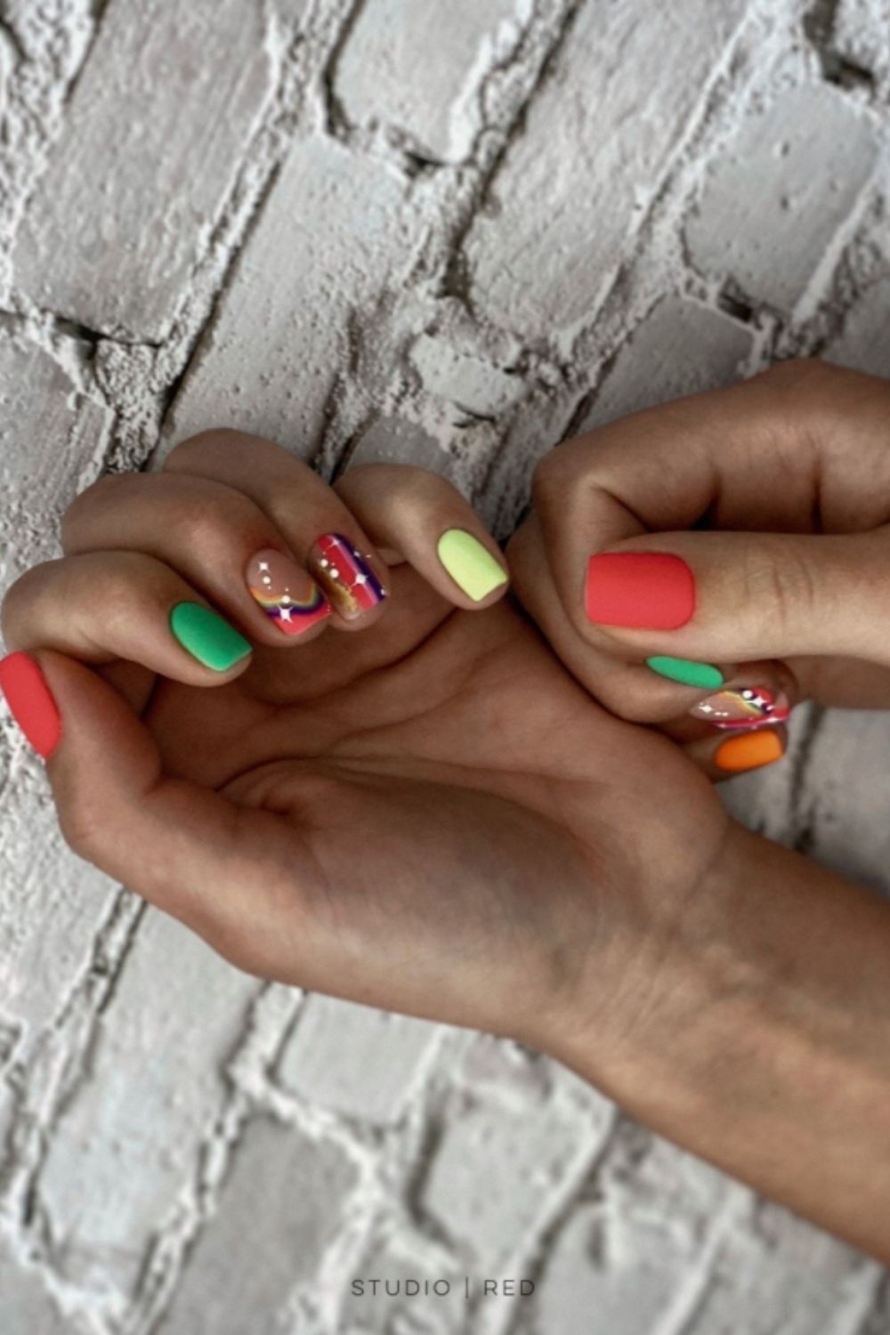 38 Chic Short Acrylic Nails and pretty nail art designs