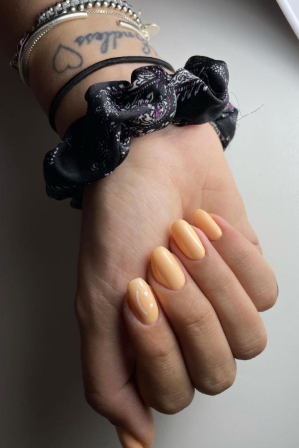 39 Pretty Orange nails design to Make You Stun in Every Season 