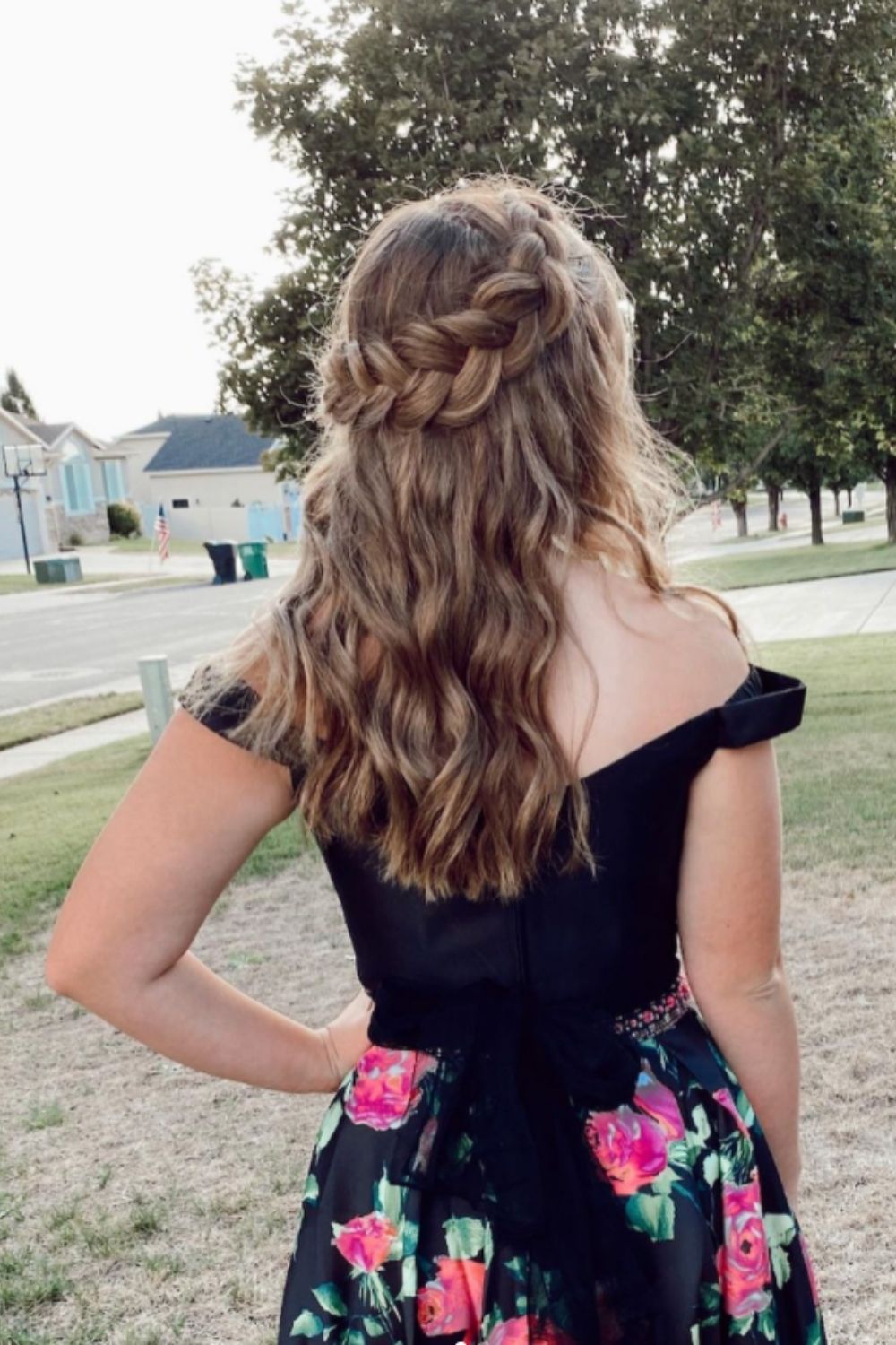 33 Different homecoming hairstyles for short hair 2021