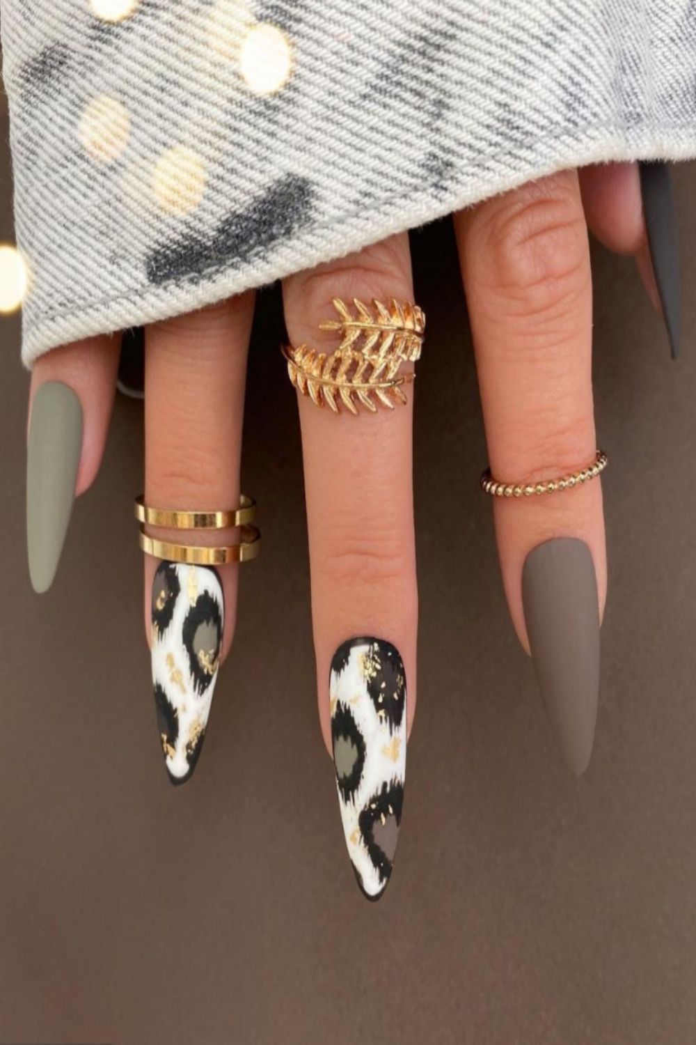 40 Autumn Acrylic Nails Ideas you can't miss