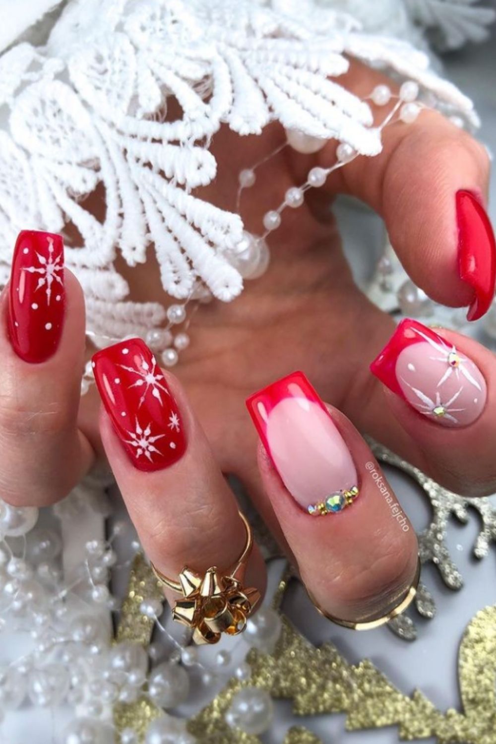 30 Trendy Christmas nails and Easy Christmas Nail Design Ideas  