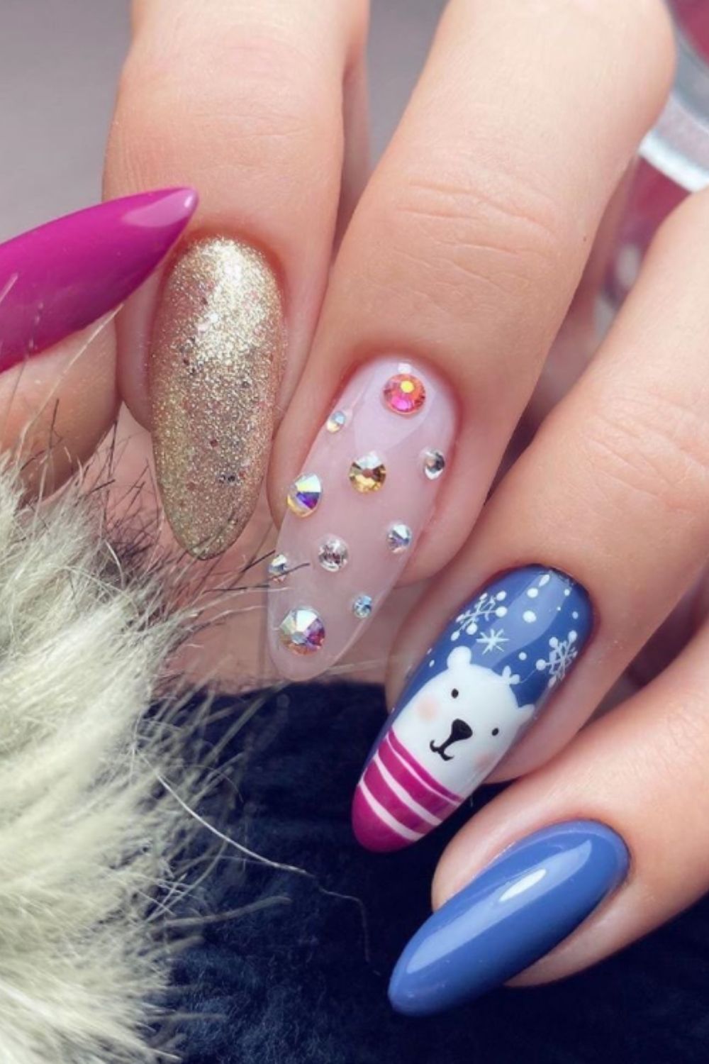 30 Trendy Christmas nails and Easy Christmas Nail Design Ideas  