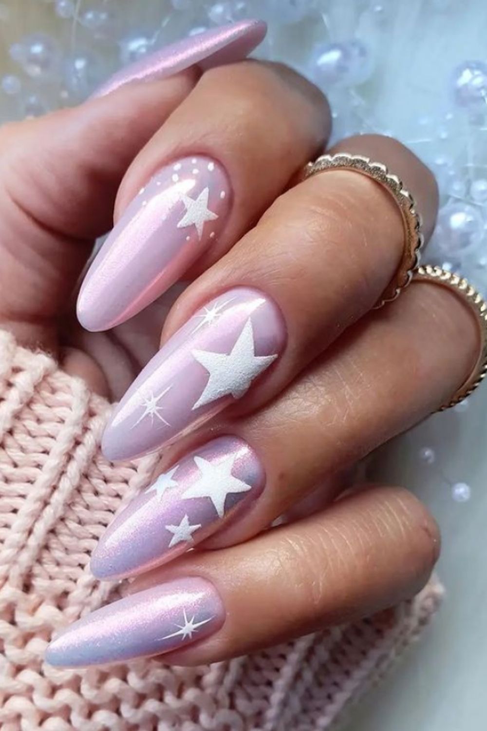 30 Simply Beautiful Christmas Nail Designs You’ll Love