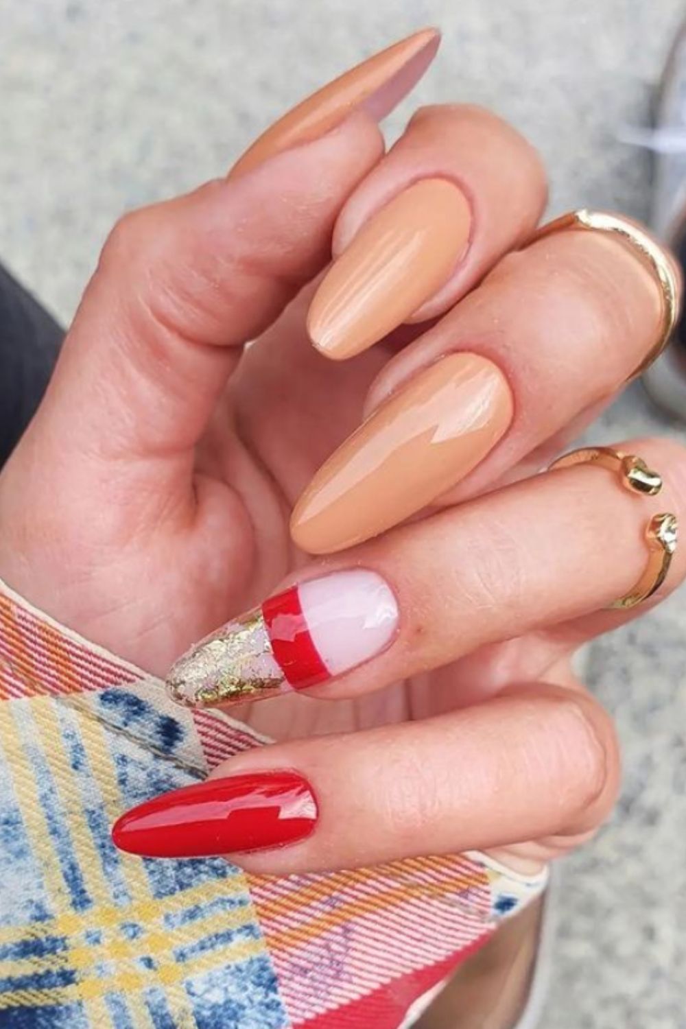 30 Simply Beautiful Christmas Nail Designs You’ll Love