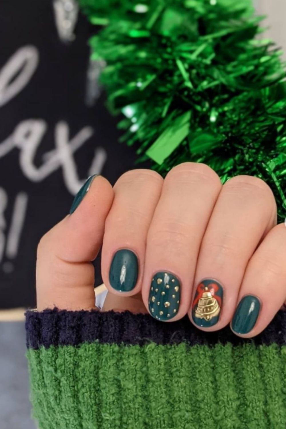 30 Trendy Christmas nails and Easy Christmas Nail Design Ideas  