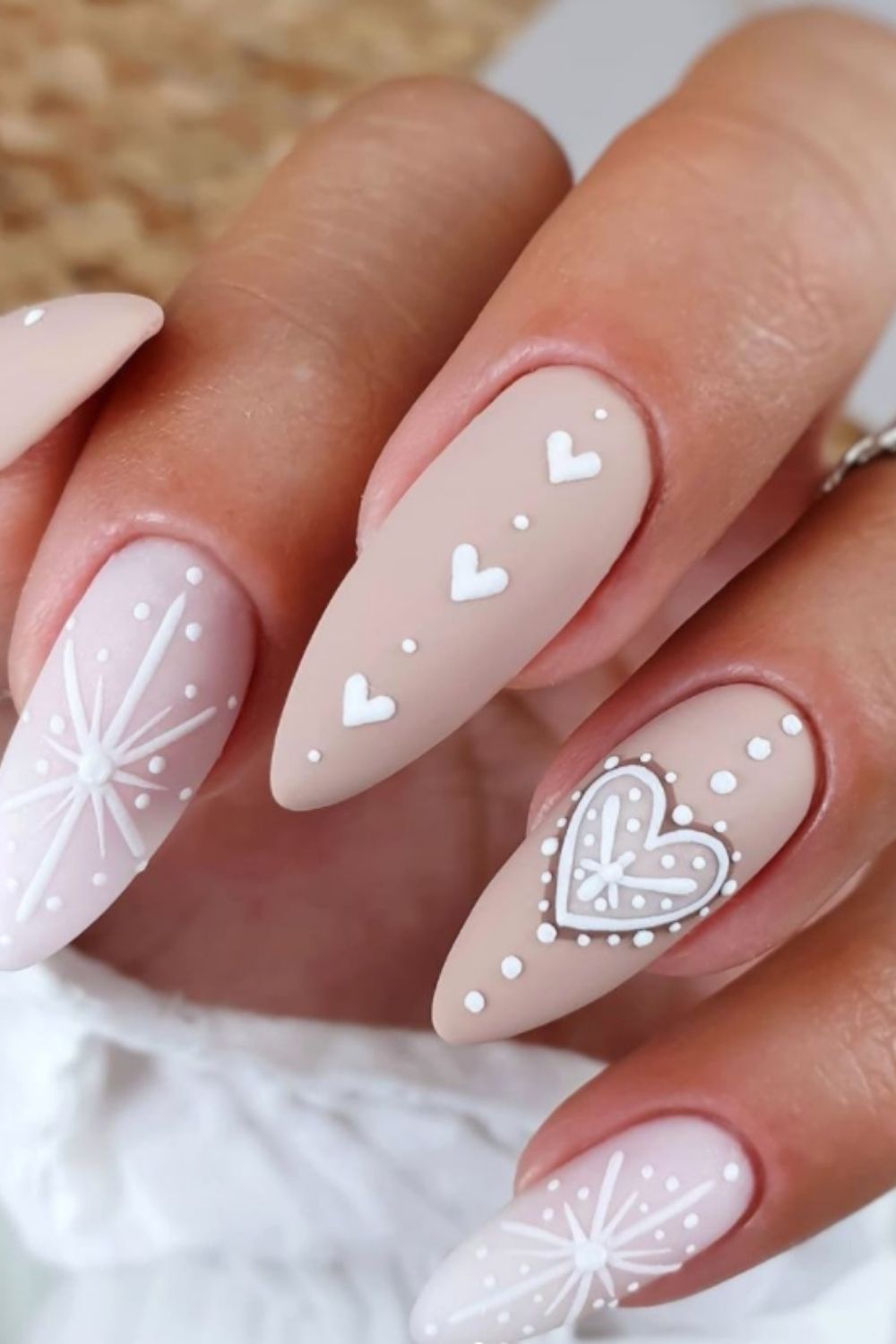 30 Trendy Christmas nails and Easy Christmas Nail Design Ideas  