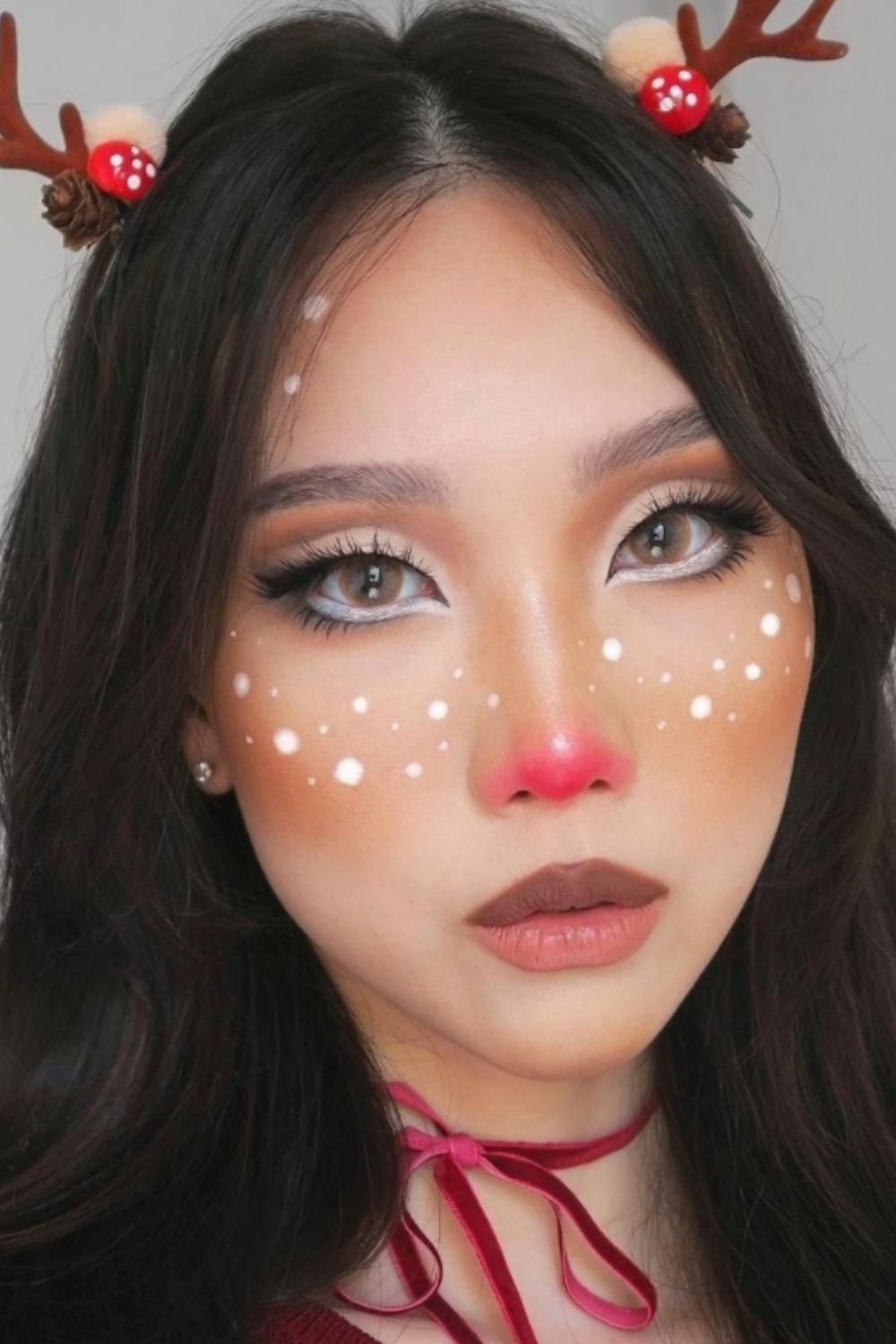 30 deer makeup and Antler Ideas for the cutest Christmas makeup looks