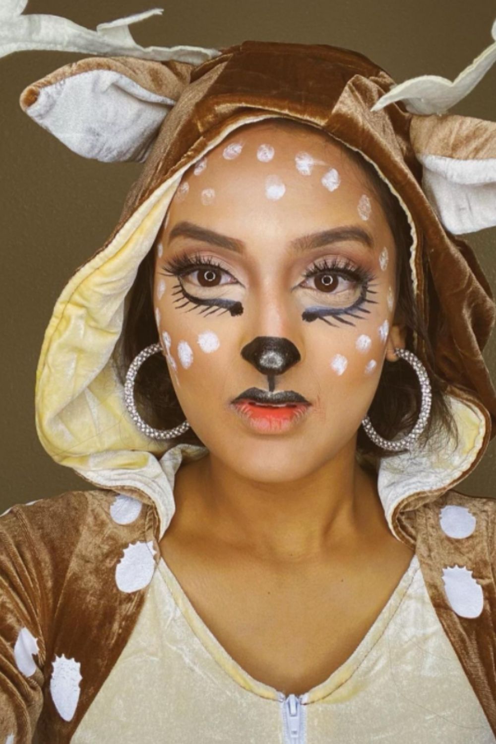 30 deer makeup and Antler Ideas for the cutest Christmas makeup looks