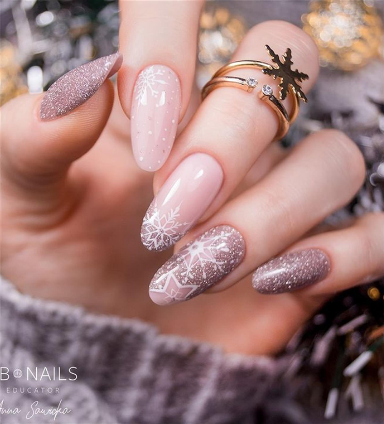 30 Cute DIY Christmas nail art designs with Trendy winter nails 2021