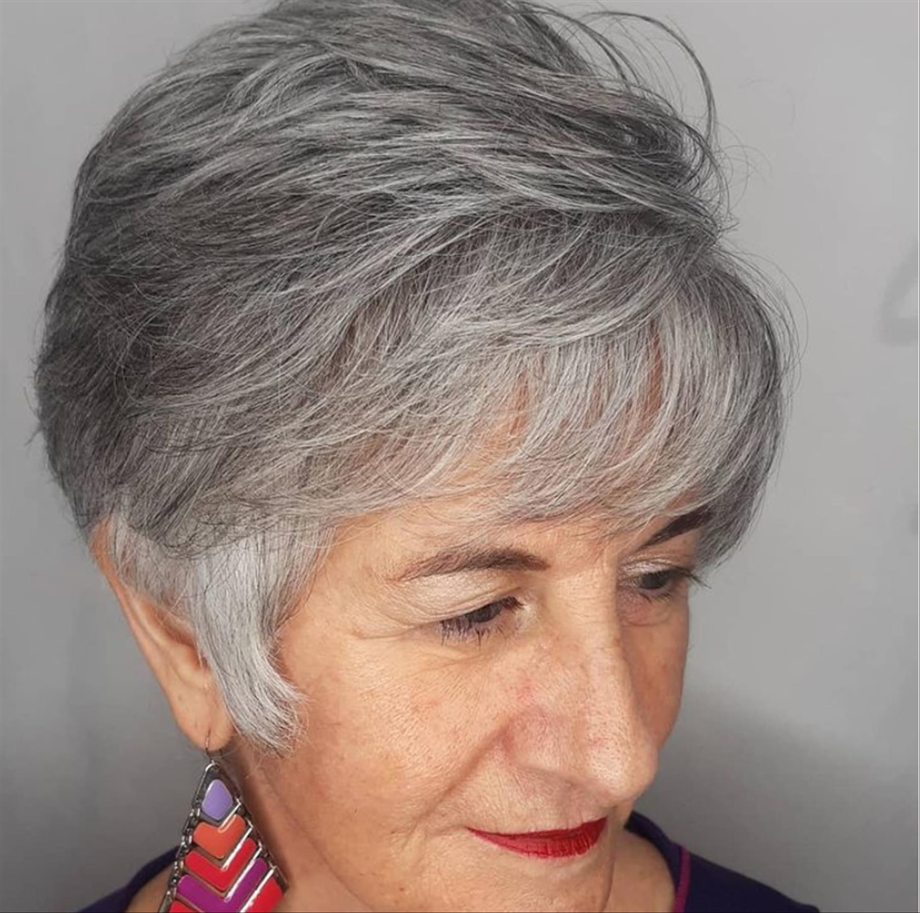 30 Short hair over 60 and pixie hairstyles 2021