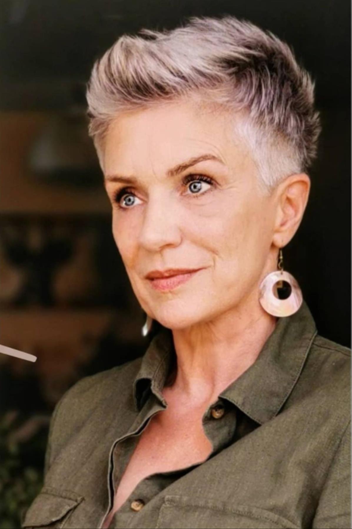 30 Short hair over 60 and pixie hairstyles 2021