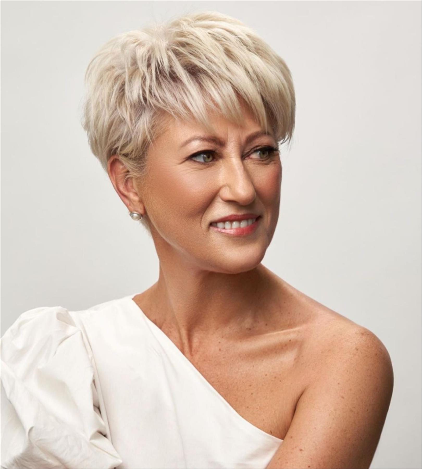 30 Short hair over 60 and pixie hairstyles 2021 