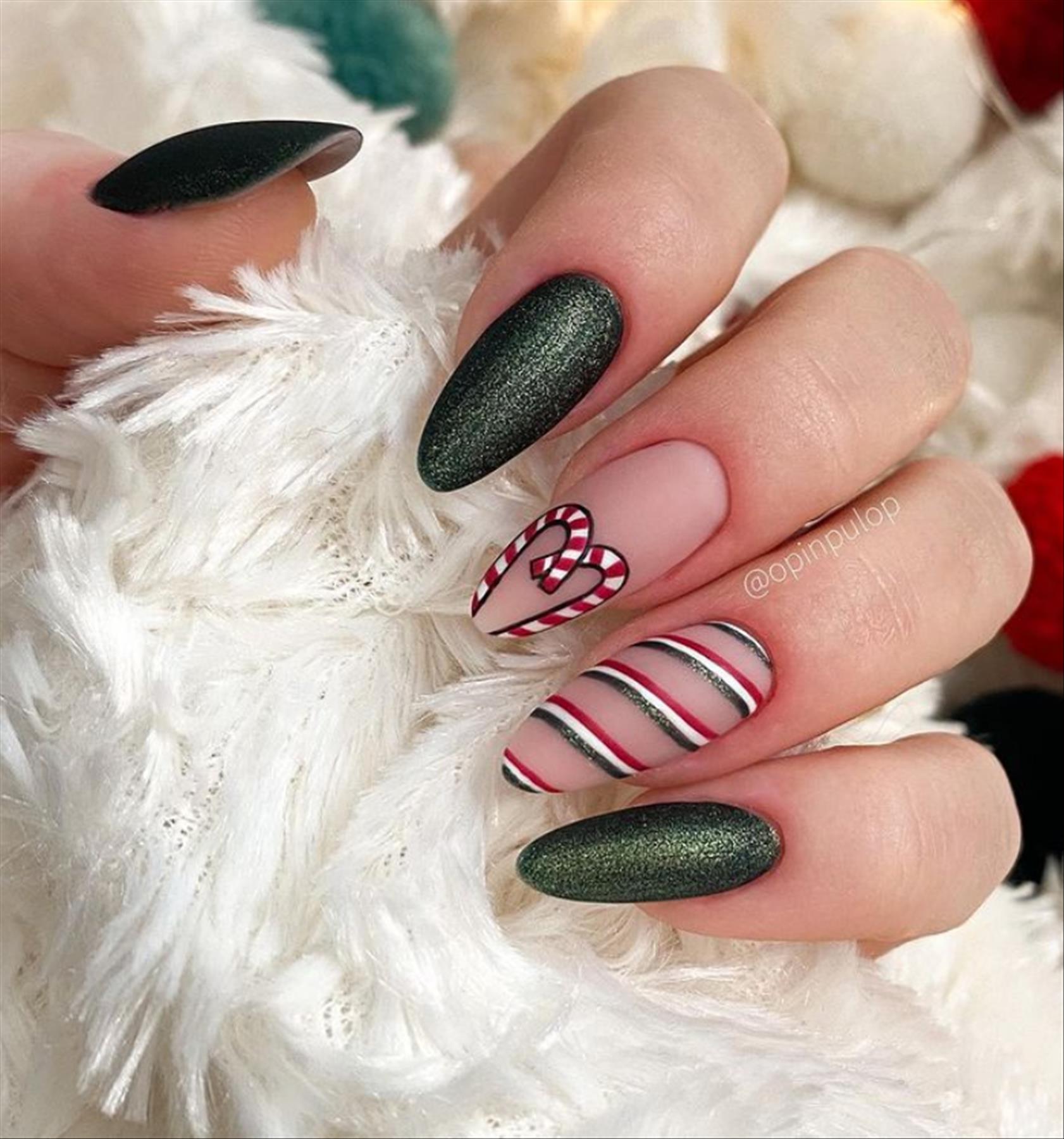 Trendy winter nails 2021 with Christmas nail designs