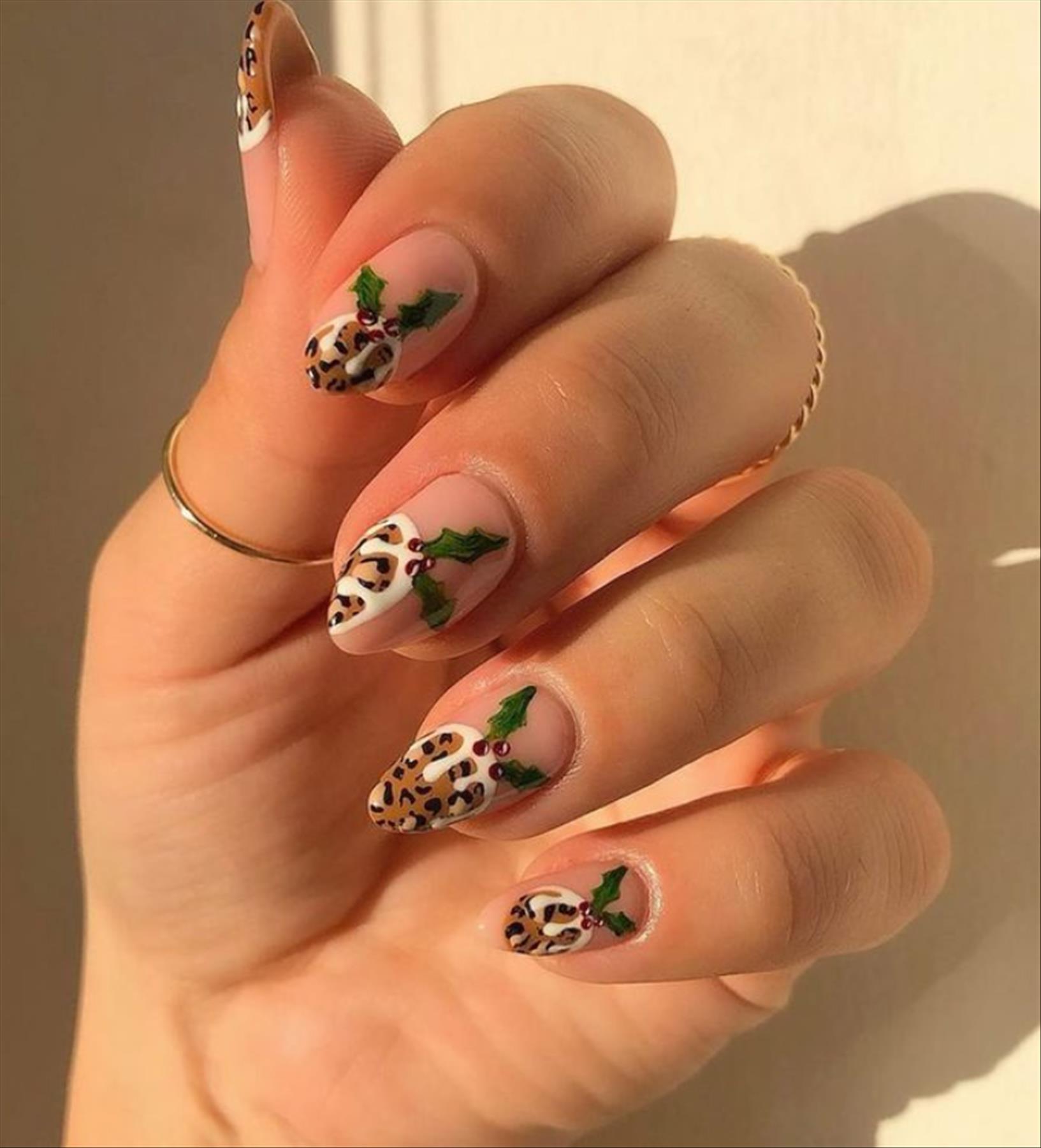 Trendy winter nails 2021 with Christmas nail designs