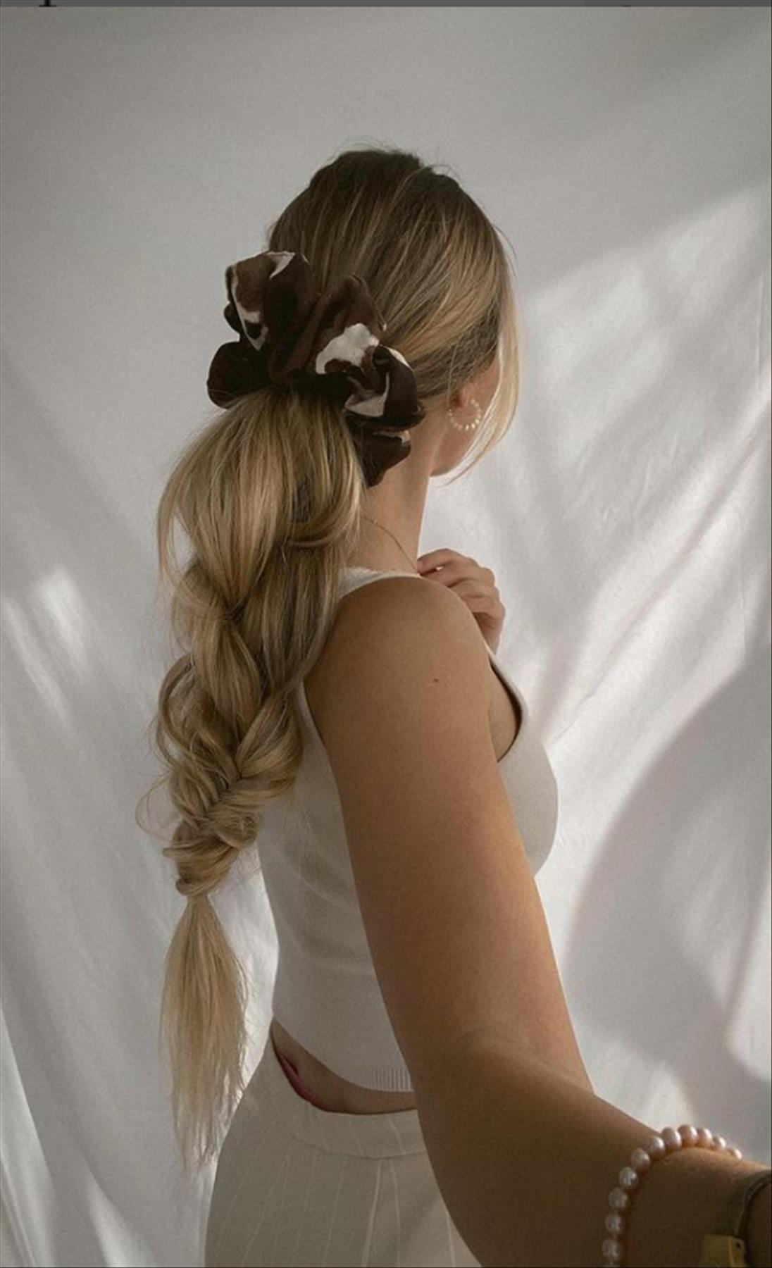 Stunning Prom Hairstyles to Elevate Your Look 2022