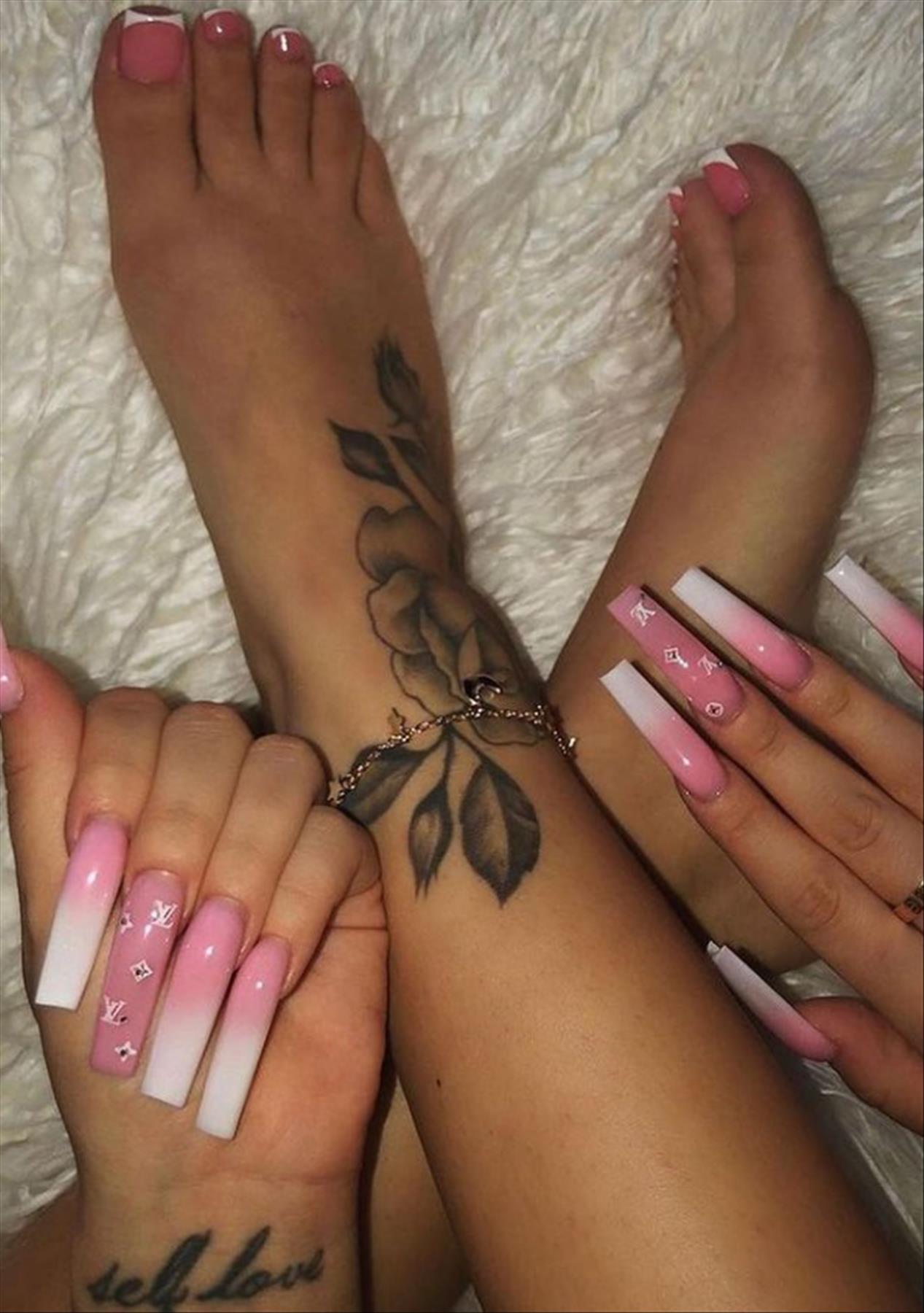 Pretty Summer Toes Nails Ideas For a Chic Look